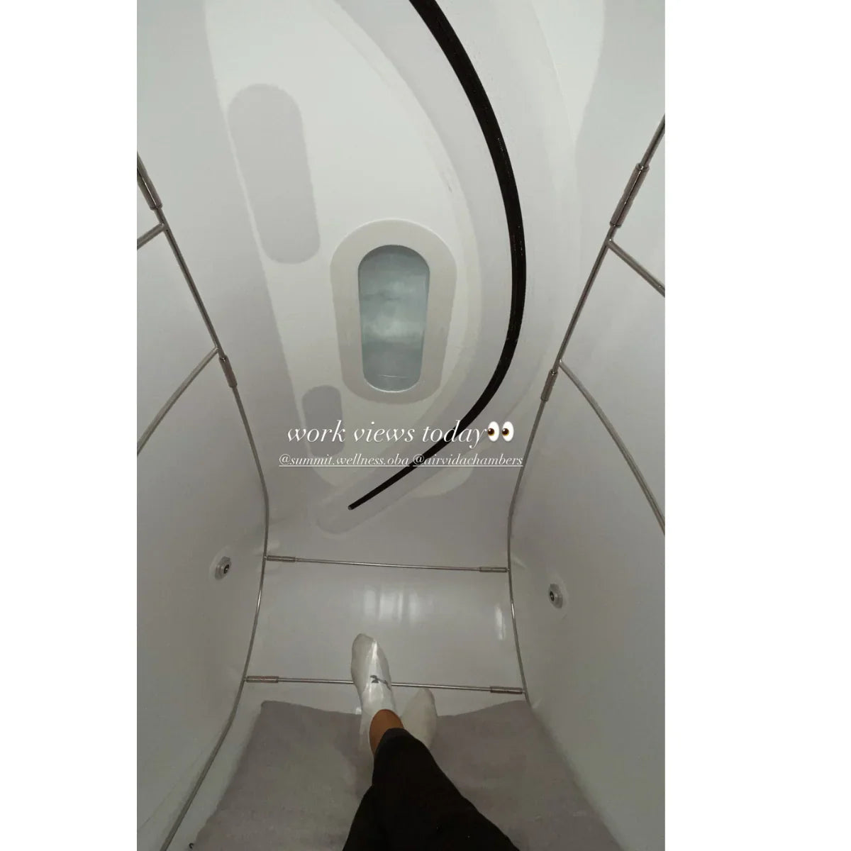 Airvida Pro90 Portable Sitting Hyperbaric Chamber 1.5 ATA