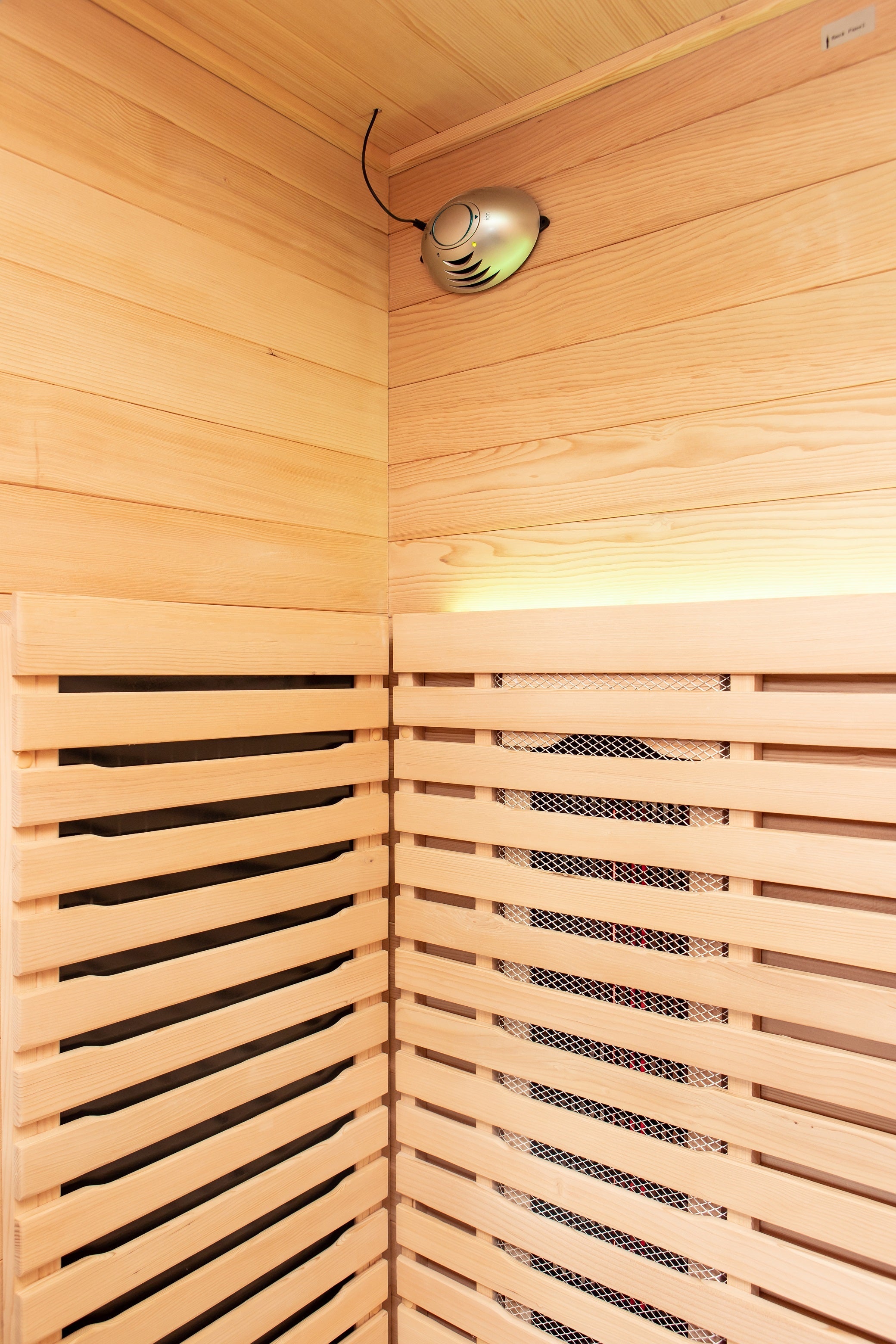 Peak Saunas Shasta 1-Person Full Spectrum Infrared Sauna with Built-In XL Medical-Grade Red Light Therapy & Smart WiFi App Control