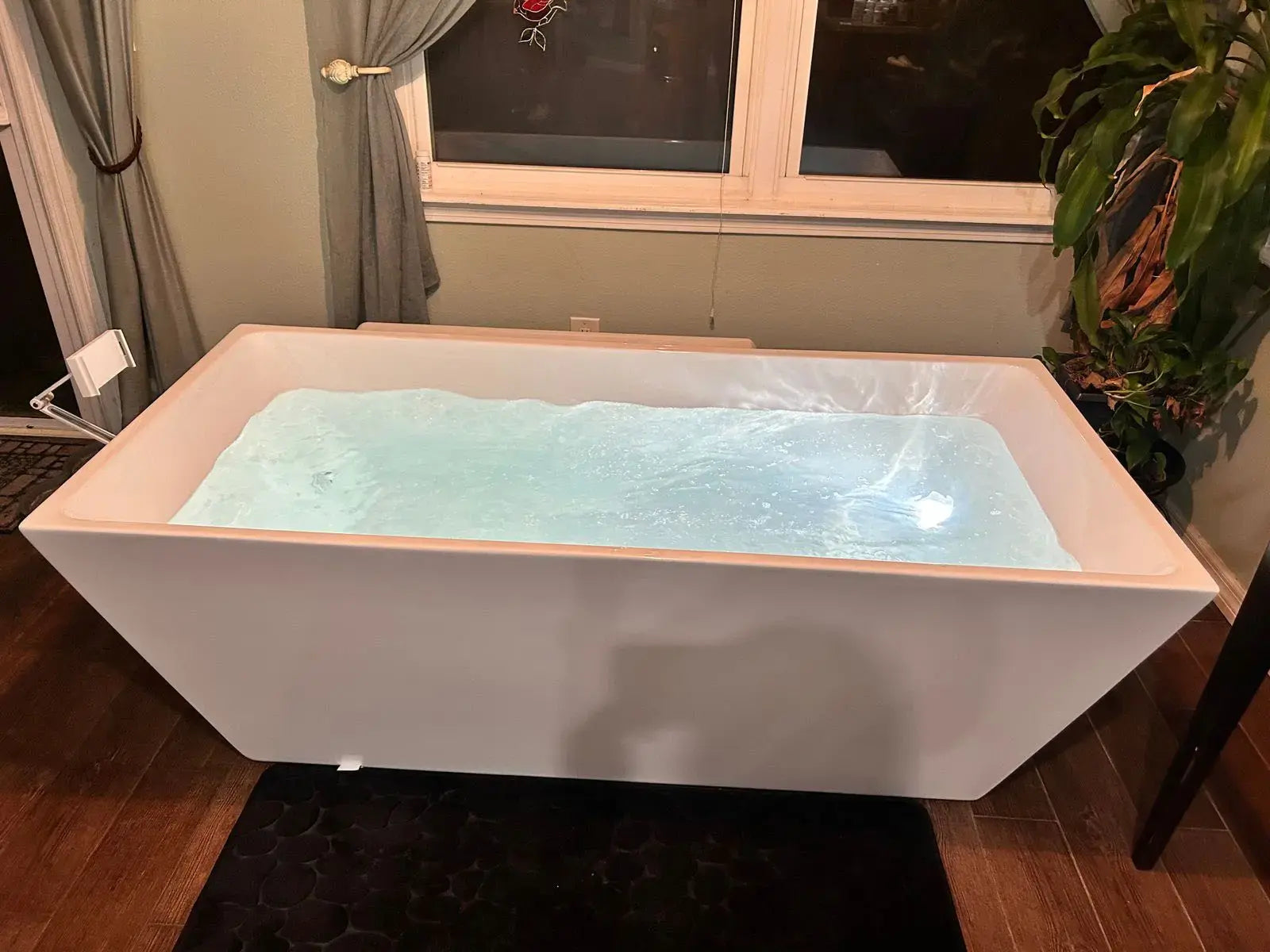 ICE TUB – Acrylic Cold Plunge Tub with Chiller for Recovery & Thermal Contrast Therapy
