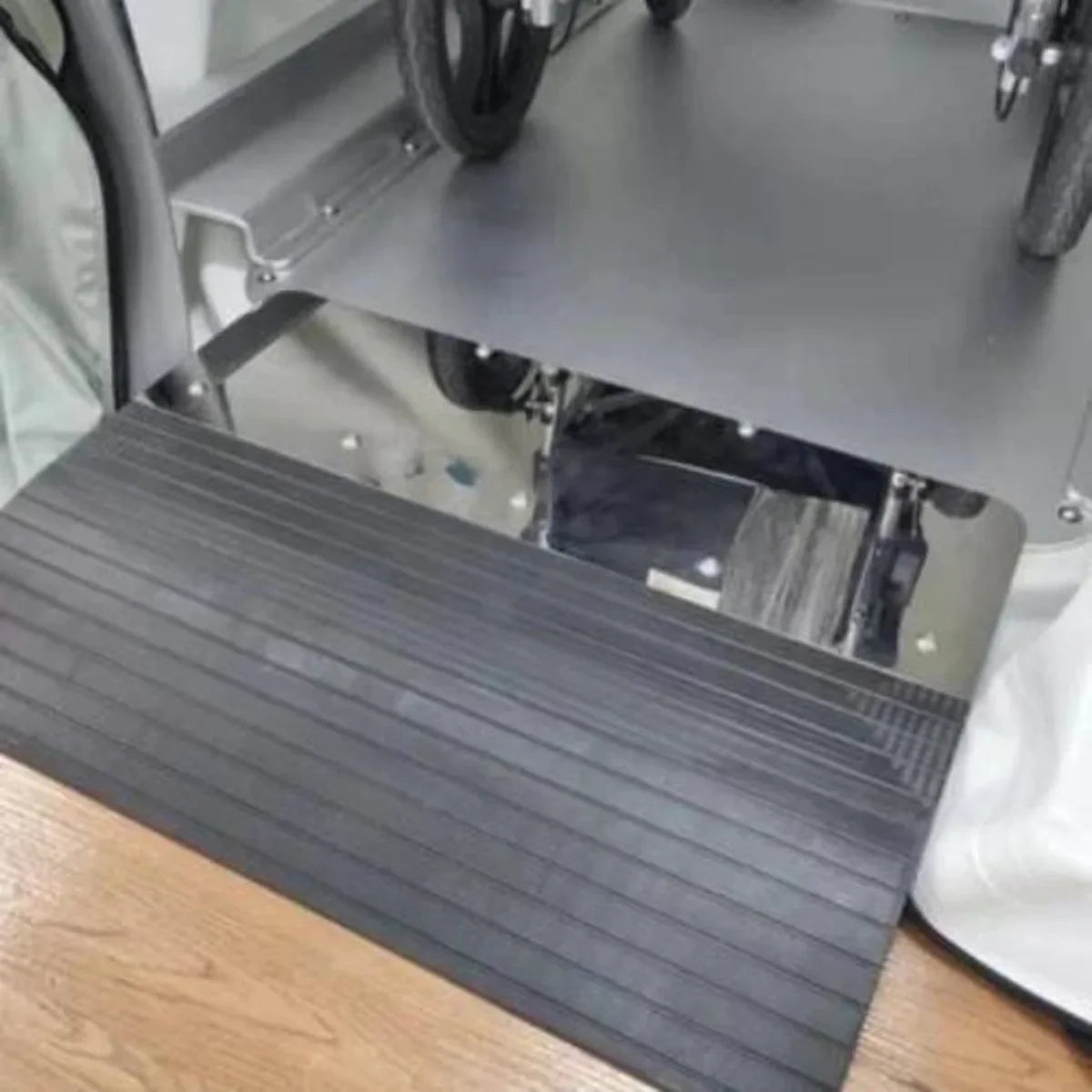 Airvida Chair Pro Wheelchair Accessible Hyperbaric Chamber