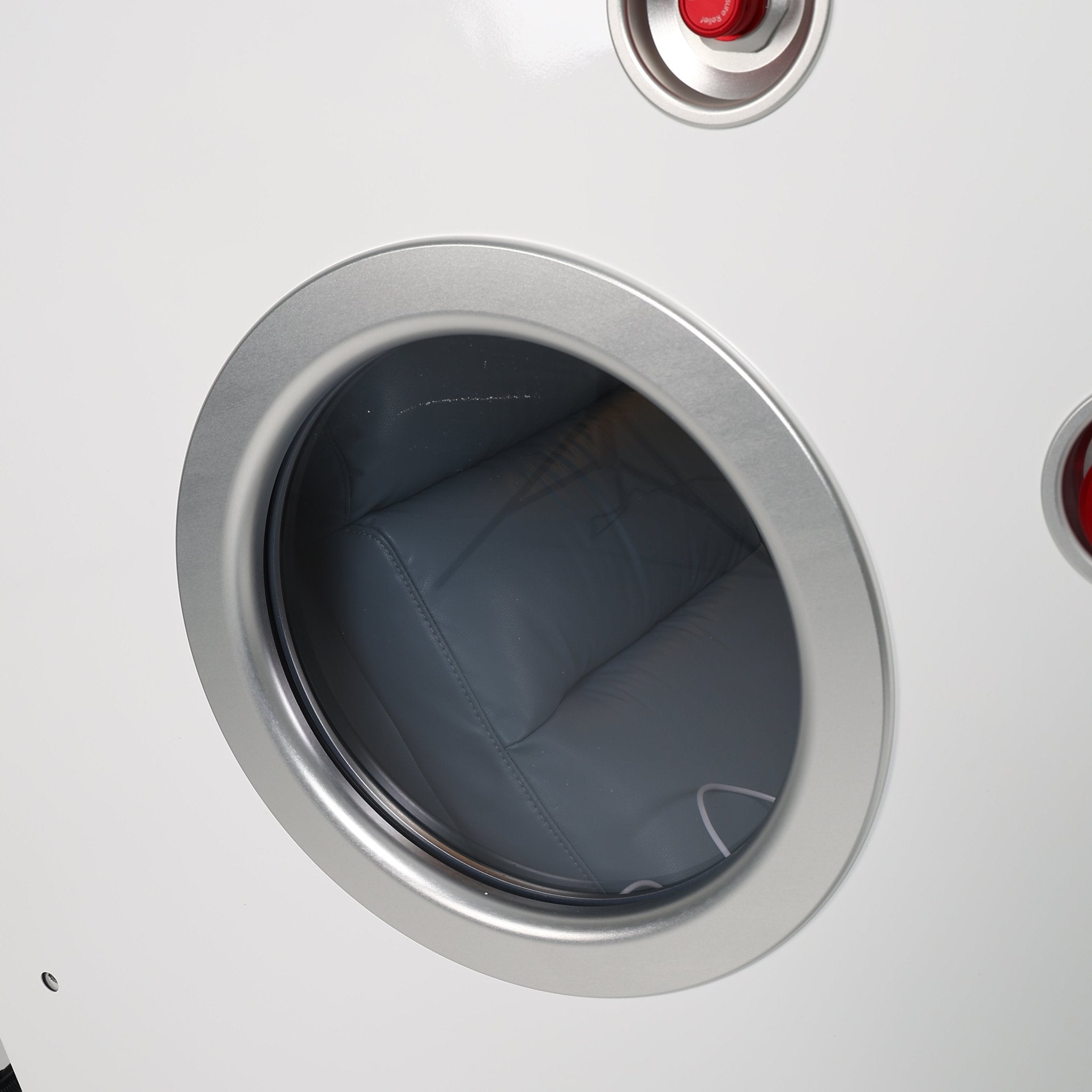 TimePod 2 | 2.0 ATA Triangular Hard-Shell Hyperbaric Chamber